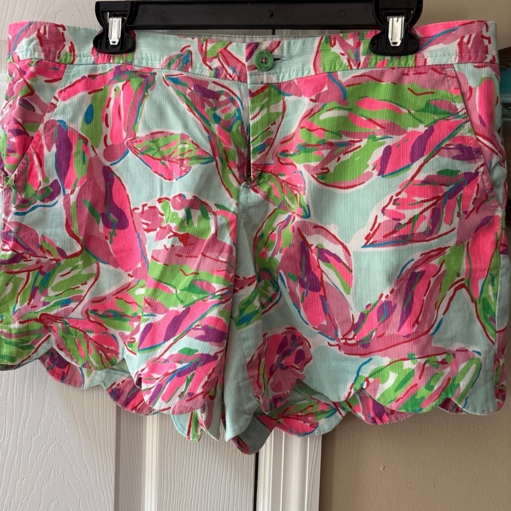 Lilly Pulitzer Buttercup shorts size 12